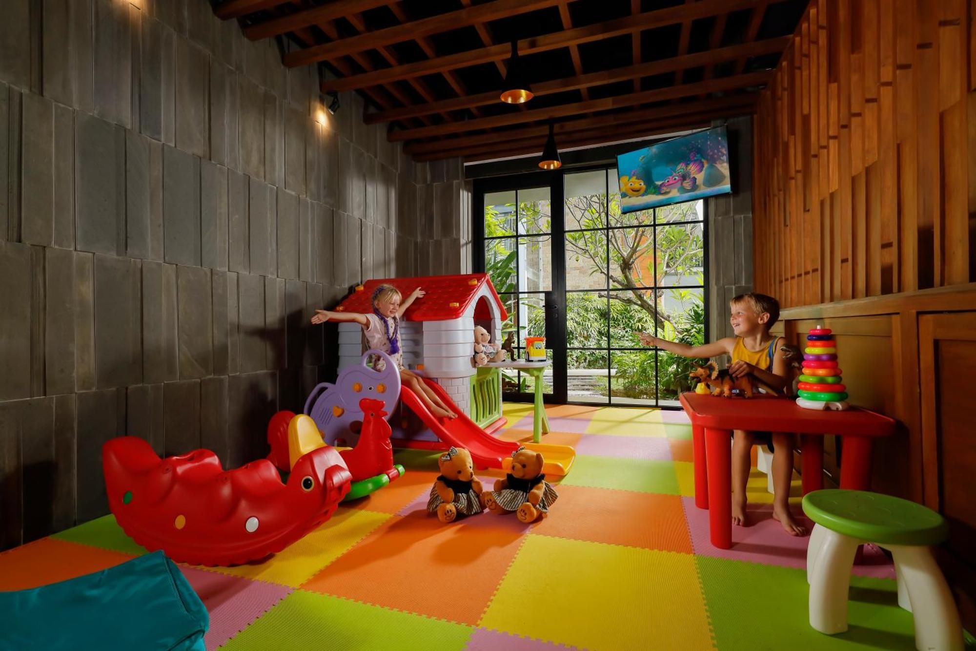 Bali Dynasty Resort Кута Экстерьер фото Kids Club